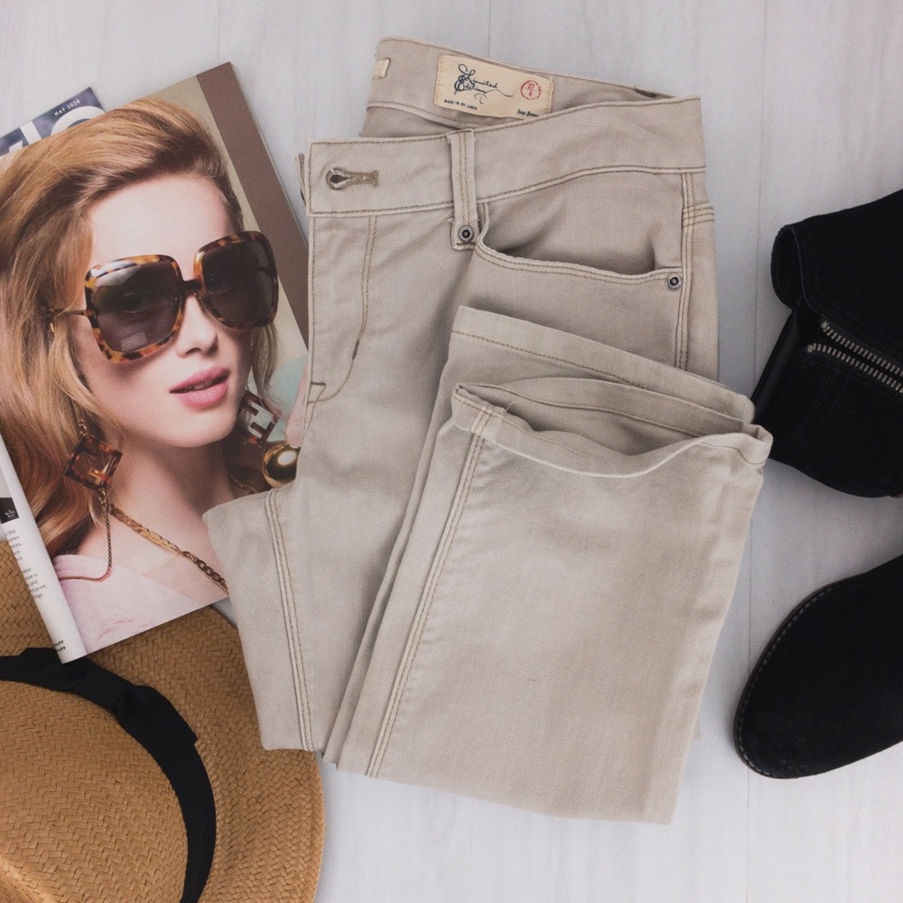 GAP • Limited Edition Jeans